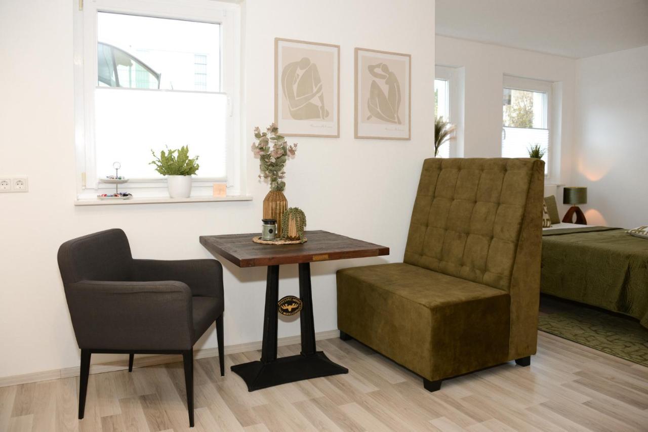 40Qm Wohlfuehl-Apartment Im Gruenen Mit Sorglospaket 부퍼탈 외부 사진