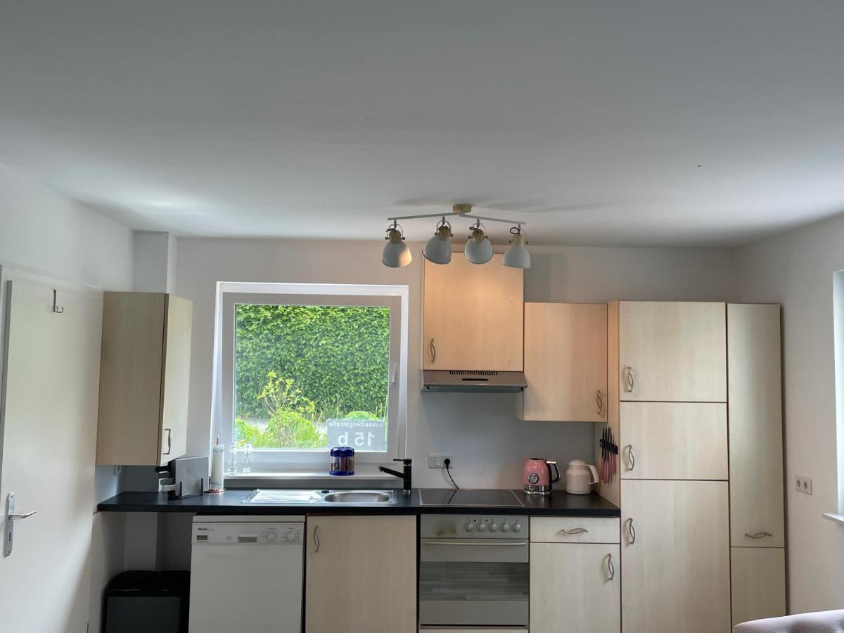 40Qm Wohlfuehl-Apartment Im Gruenen Mit Sorglospaket 부퍼탈 외부 사진