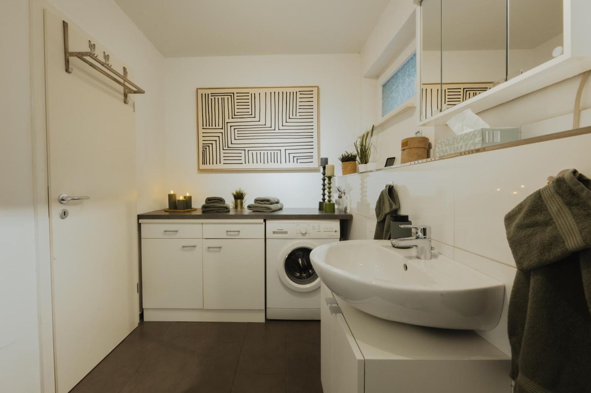 40Qm Wohlfuehl-Apartment Im Gruenen Mit Sorglospaket 부퍼탈 외부 사진
